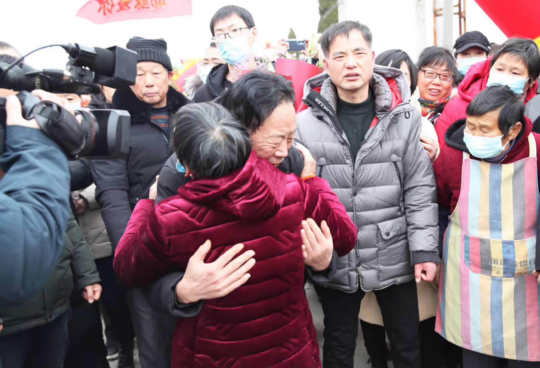 周进峰寻亲31年66岁梦圆真武