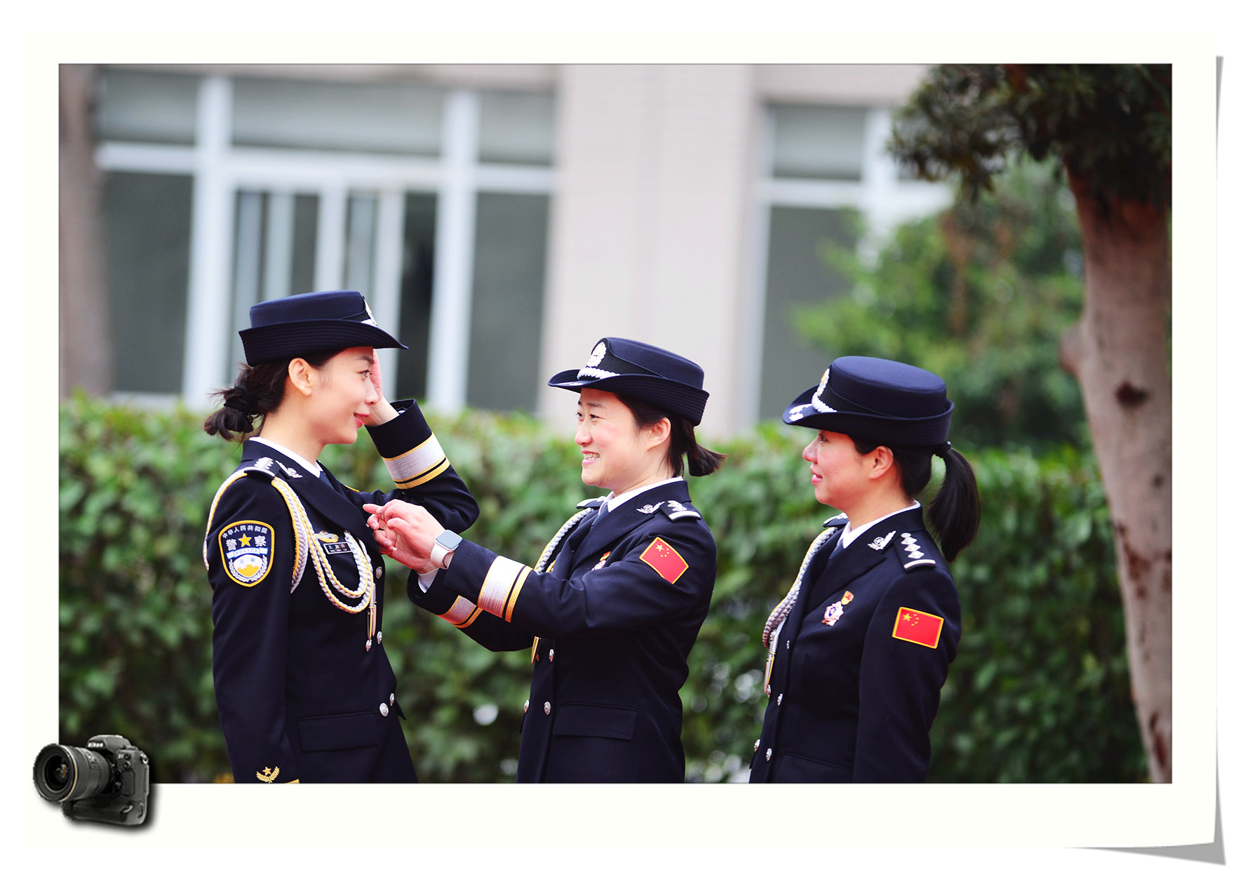 中外女警执勤对比，印度美国太魔性，中国女警英姿飒爽展芳华-军事视频-搜狐视频