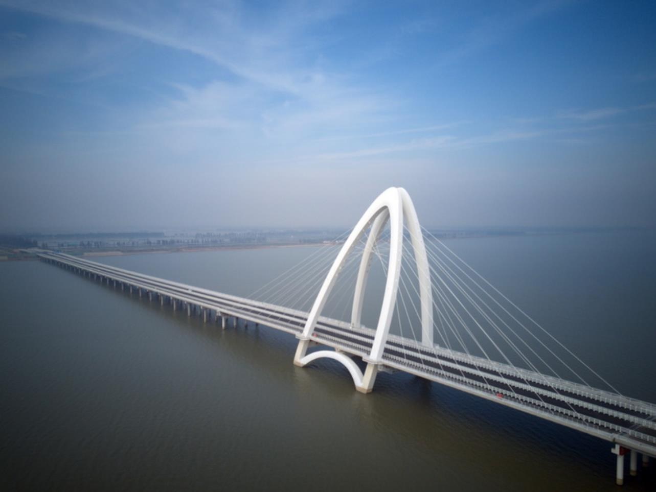 环湖线花山大桥主体完工