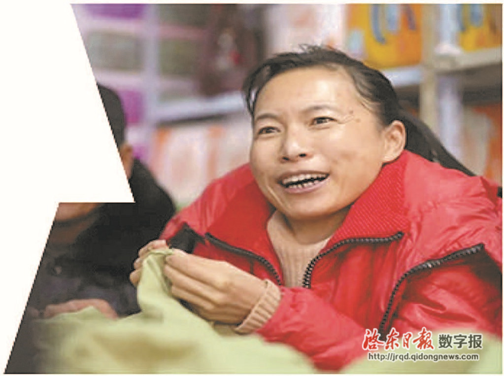 融媒体记者 钱伶俐 袁竞 沈凡杰走进城北奥邦广场步行街,一家叫做"