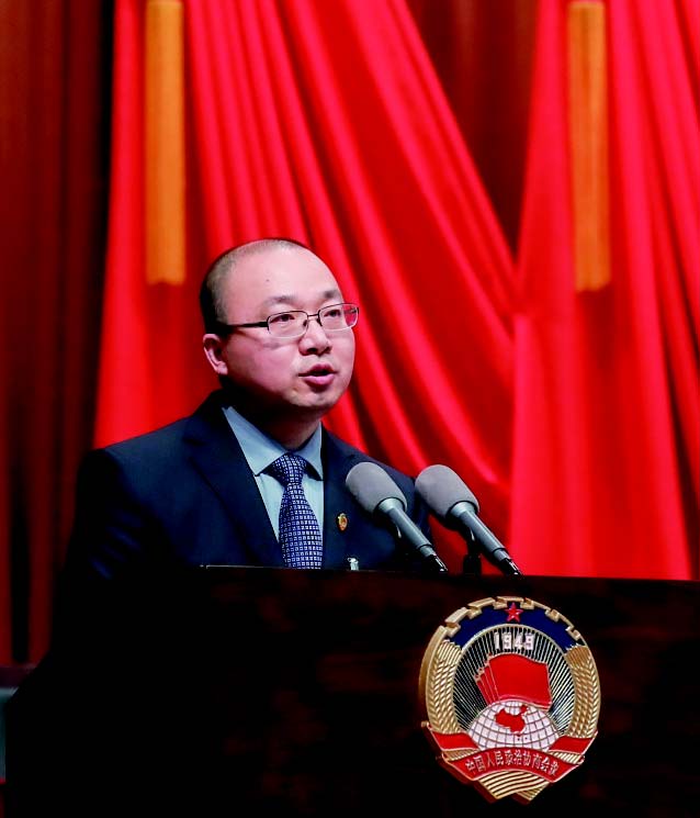 顾俊峰委员代表文体界别建言全民健身是国家现代化的重要标志.