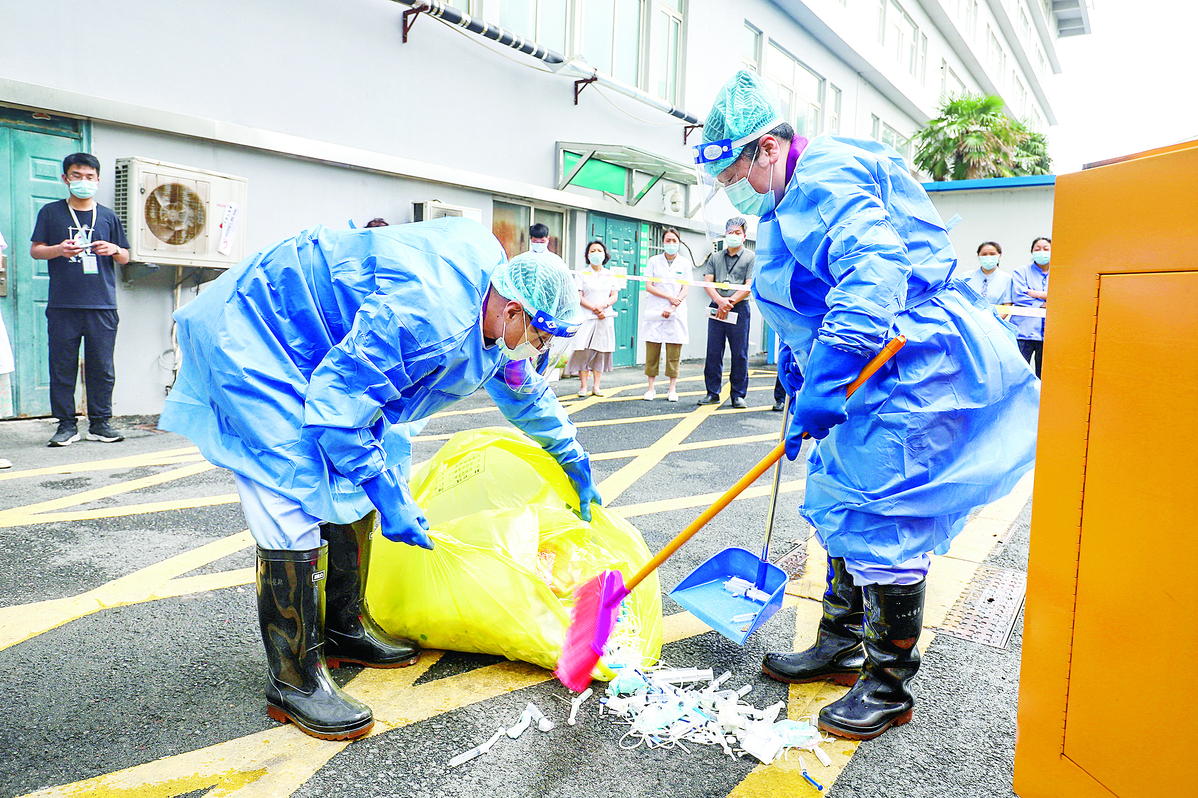 盱眙县中医院开展医疗废物泄漏意外事件应急处置演练活动